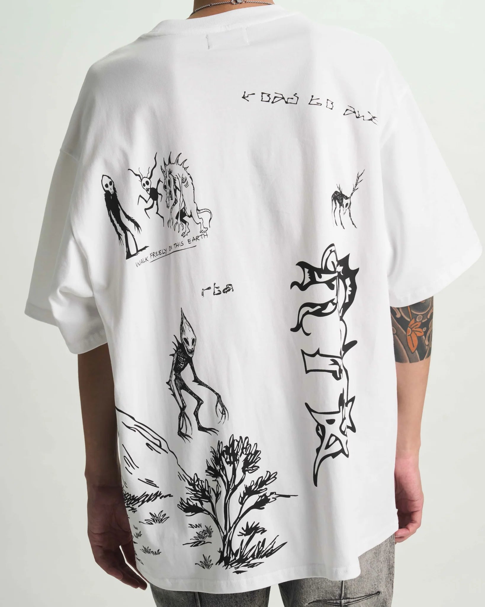 Colin Oversized Short Sleeve T-Shirt - White Creature Scenery