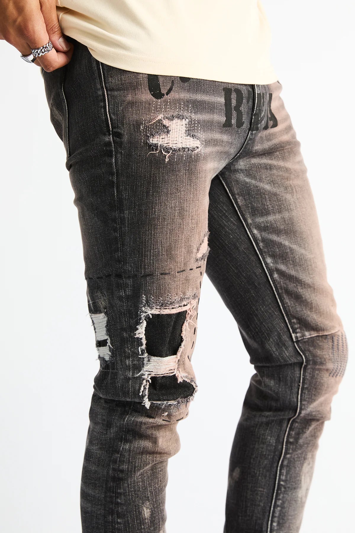 Bryant Skinny Jean - Charcoal Ember Curva Ultra