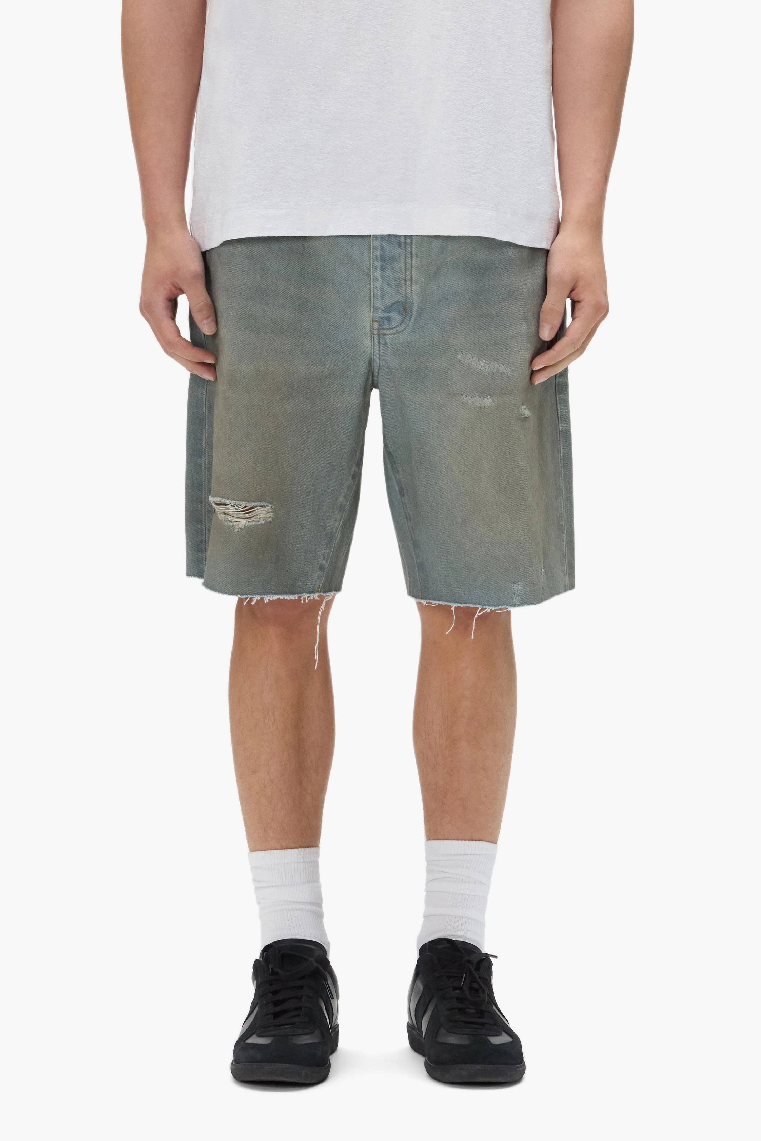 P059 - Dirty Vintage Short
