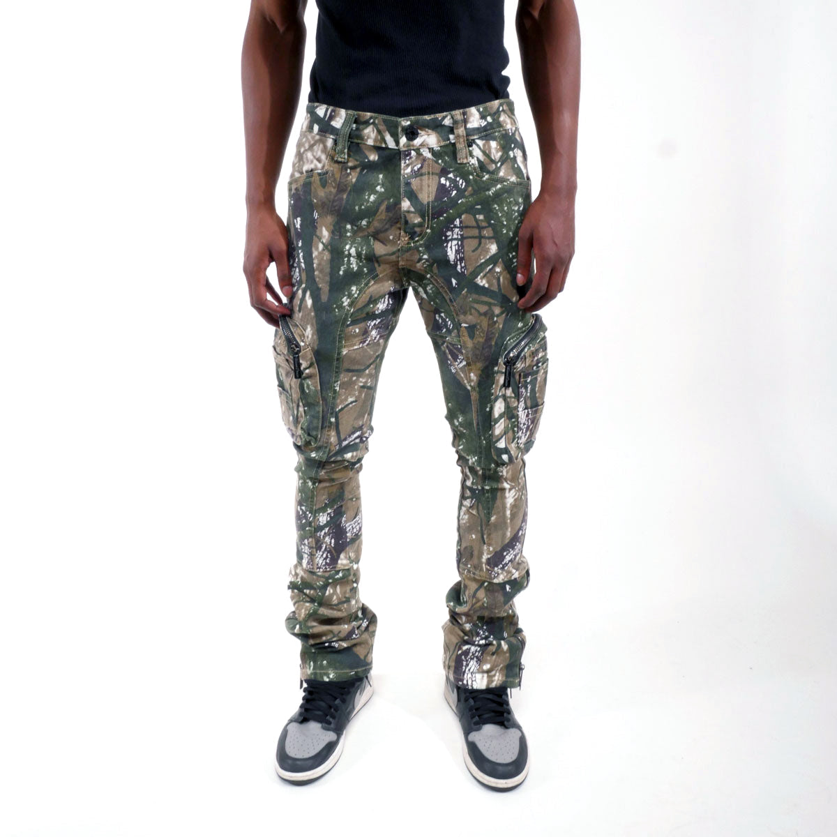 Brush camo cargo denim pant w/ side zipper details