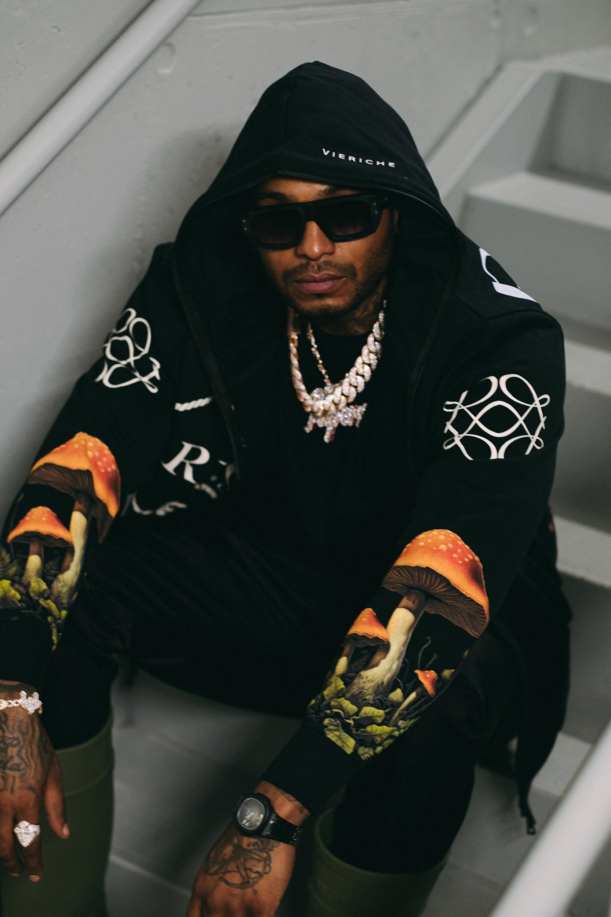 Lonefox hoodie
