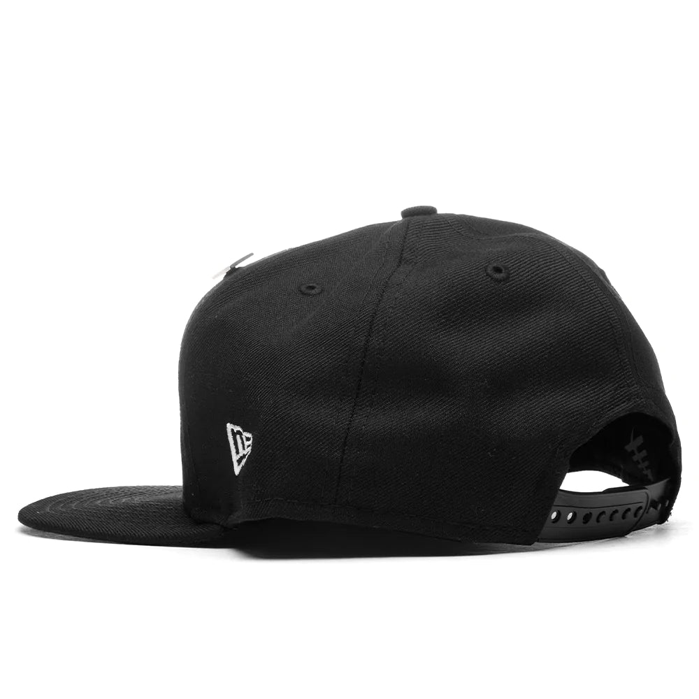 Classic Planes Snapback - Black/ Green Bottom