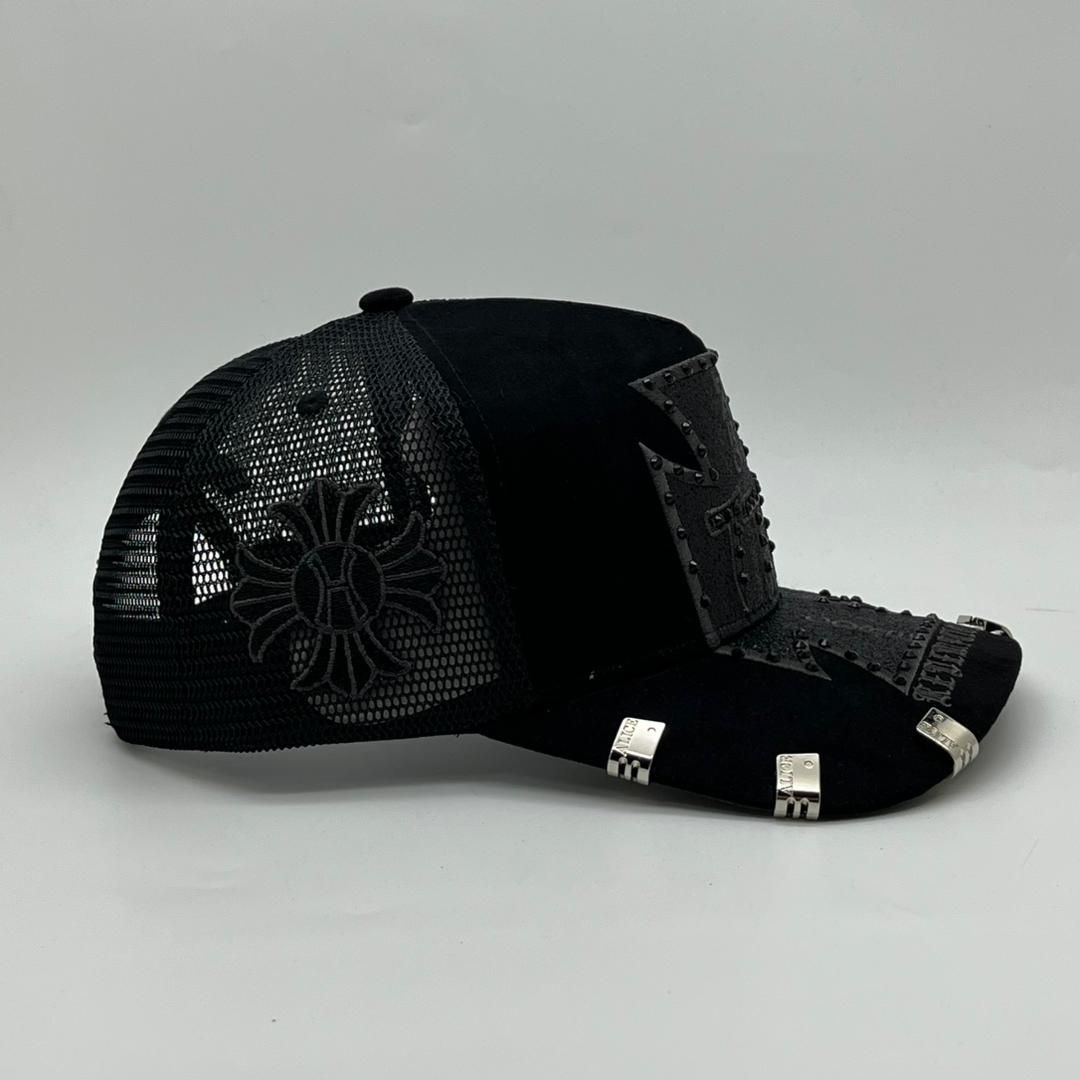 V4 Diamond 777 Trucker - Black/Black