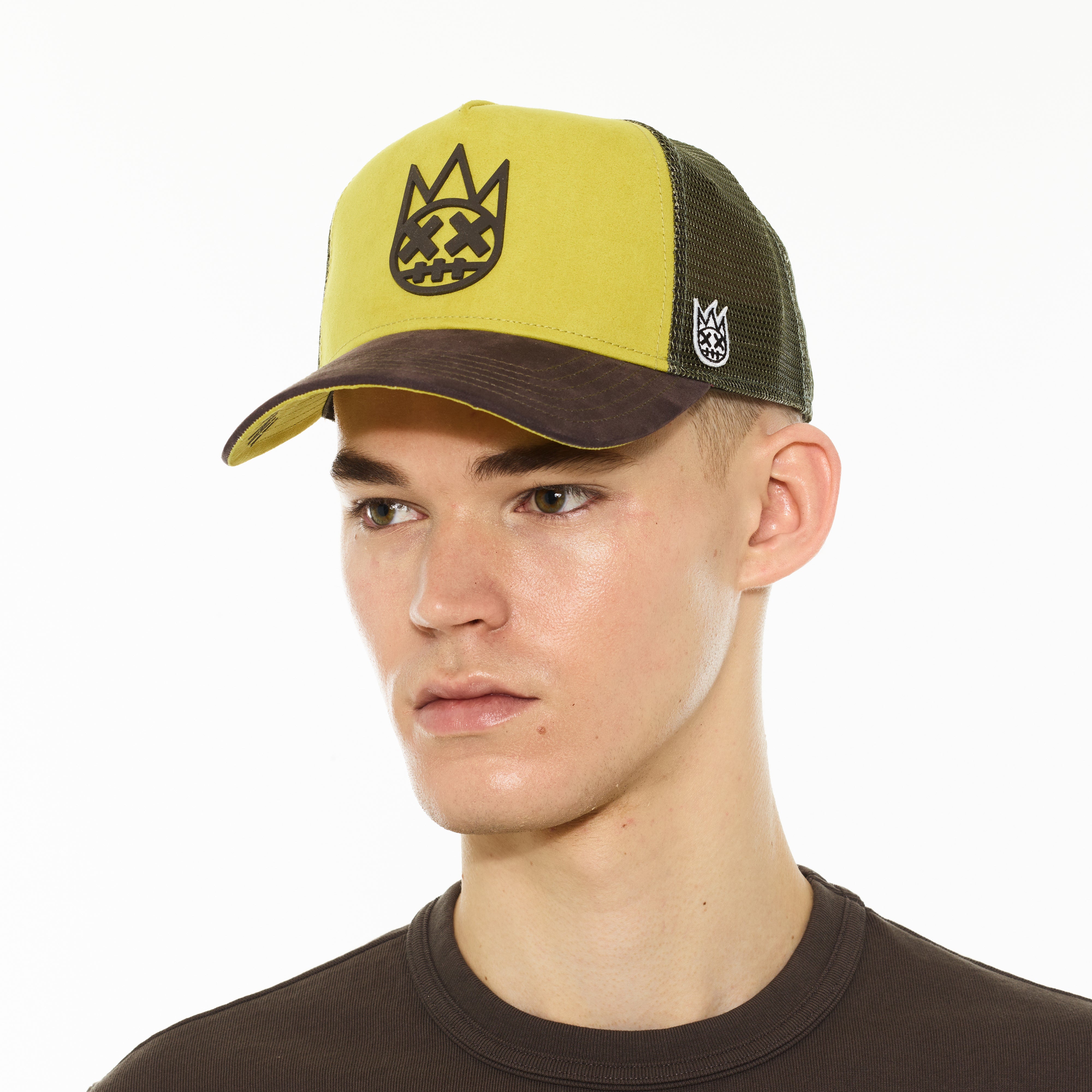 Cult's Logo Mesh Back Trucker Hat "Shimuchan" in Green Sheen