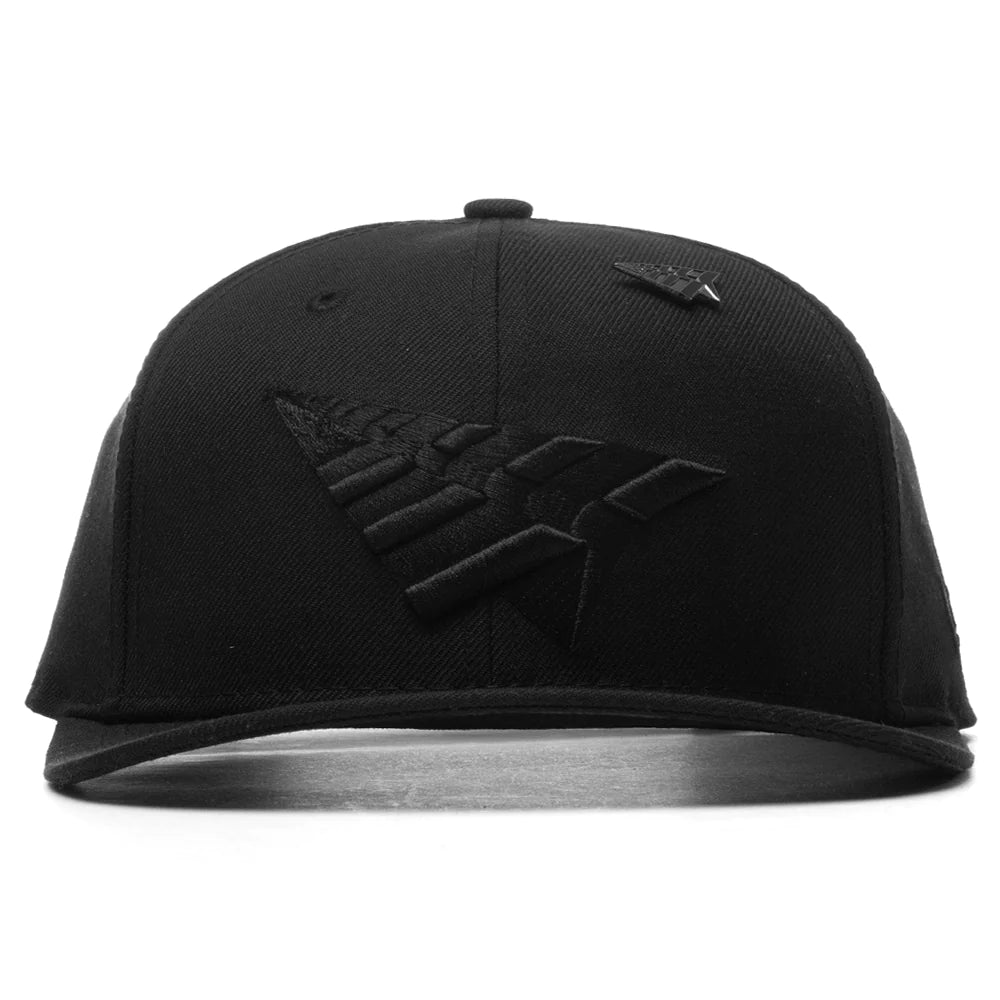 Classic Planes Snapback - Black Out